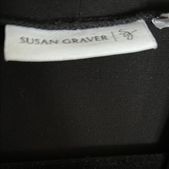 Susan Graver Black Long Sleeve Tunic with Asymmetrical Hem- L - Picture 2 of 3